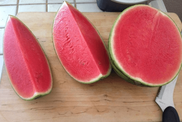 Dưa hấu không hạt - quả 3,5 kg