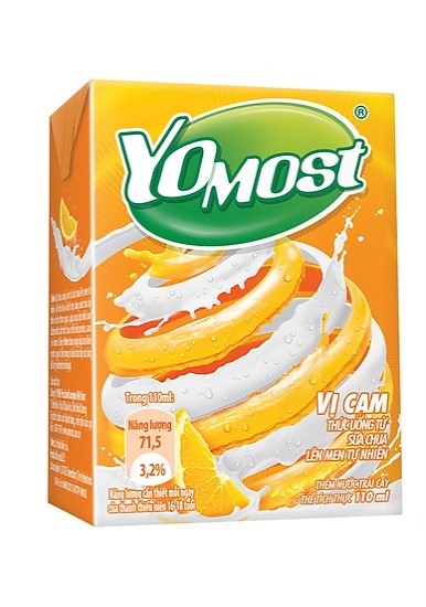 Sữa Yomost cam Cô gái Hà Lan - hộp 110 ml 