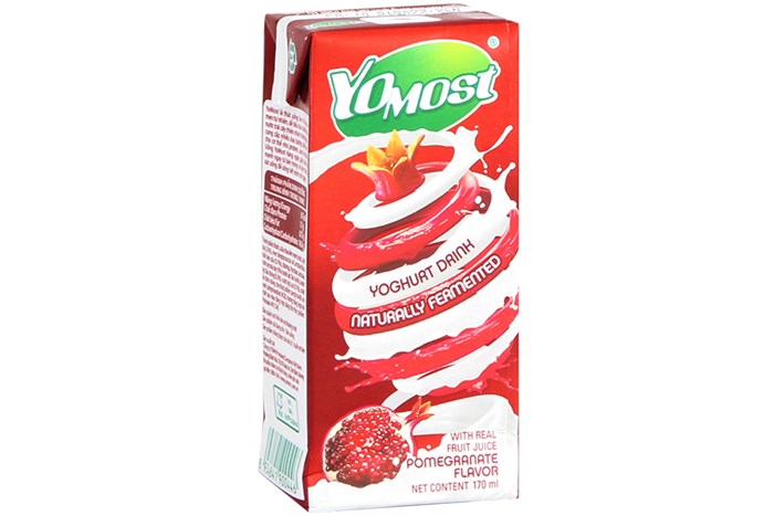 Sữa Yomost lựu Cô gái Hà Lan - hộp 170 ml